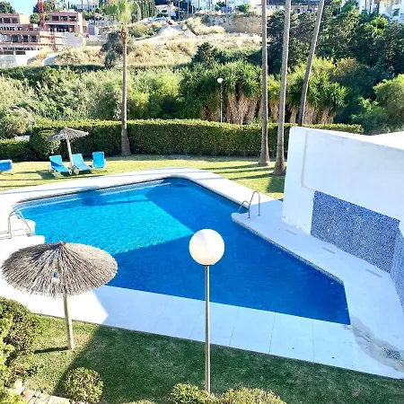 Modern Townhouse 7 Mins Walk From The And 15 Mins From Port * Manilva